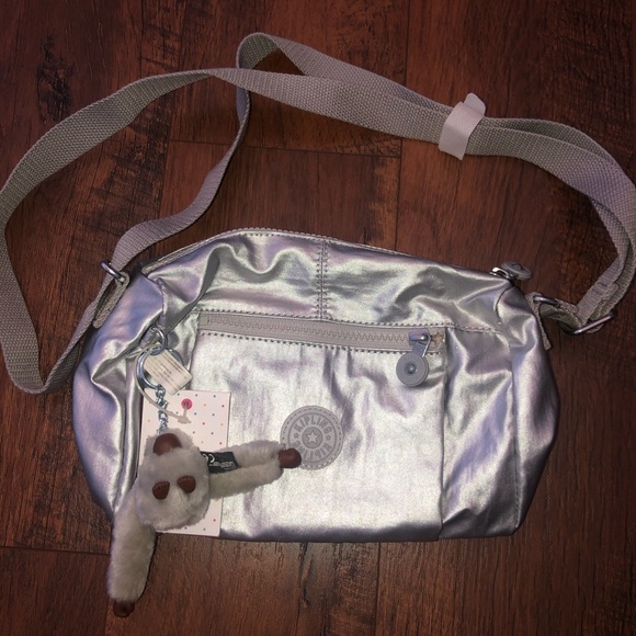 Kipling cross body NEW WITH TAGS✨ - Picture 5 of 6